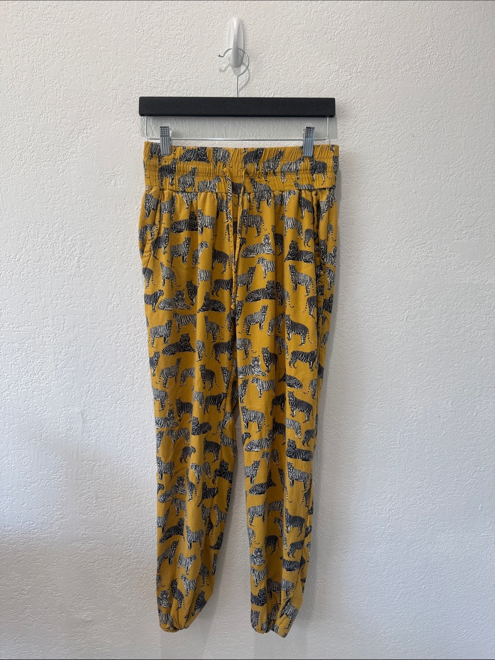 Boys + Arrows Cat Mustard Yellow Zebra-Print Joggers RARE